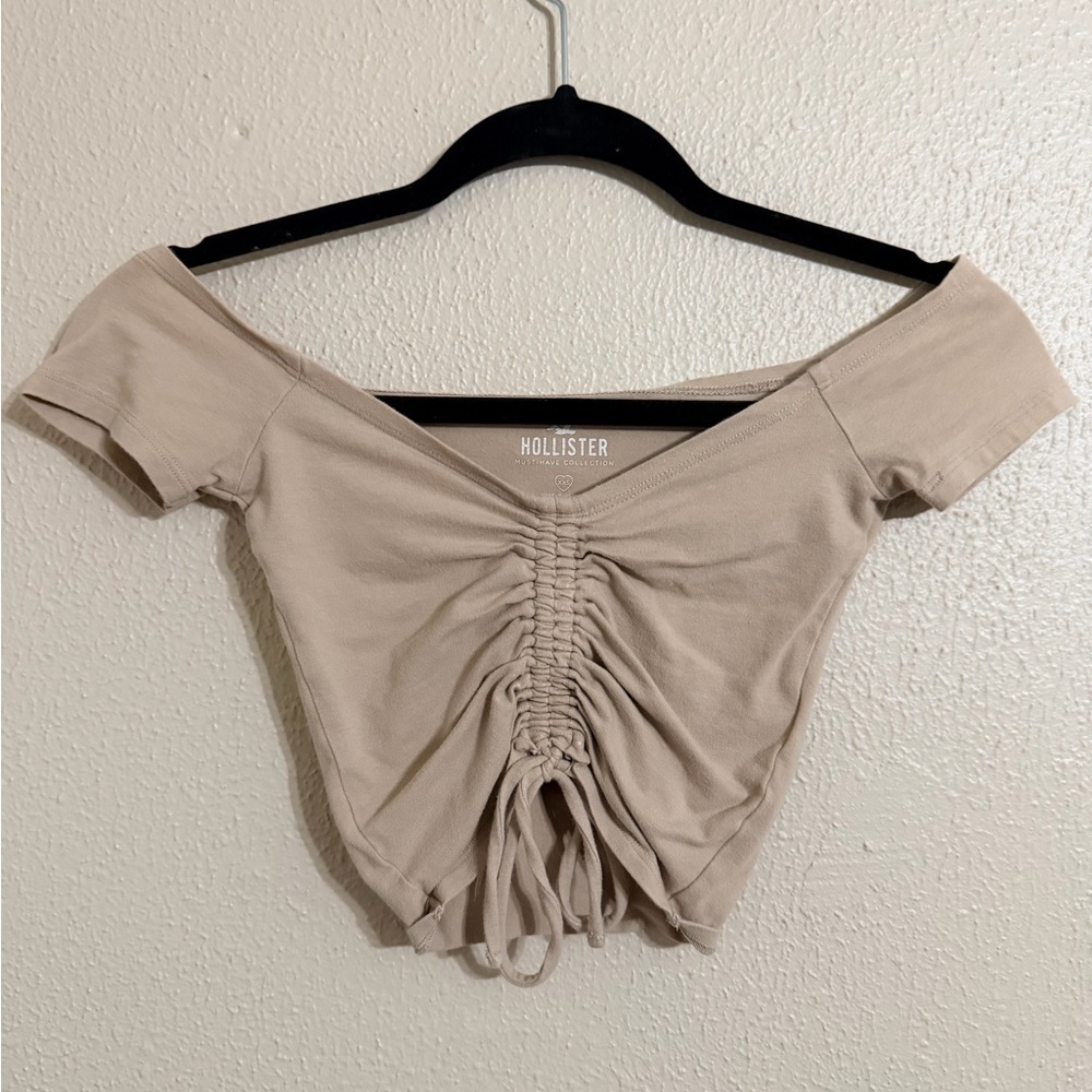 Hollister Women's Tan Ruched Top